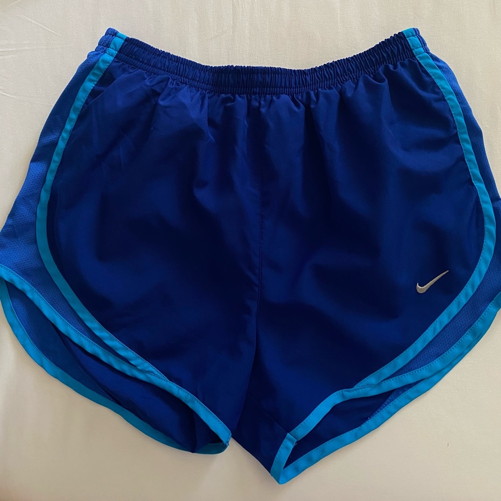 Nike short.💎